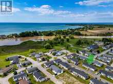 11 HICKORY HOLLOW | Selkirk Ontario | Slide Image Eight
