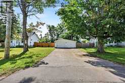 381 DAVID STREET E | Gravenhurst Ontario | Slide Image Two