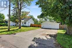 381 DAVID STREET E | Gravenhurst Ontario | Slide Image Three