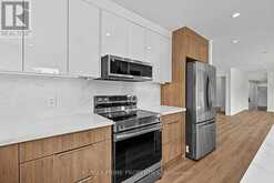 6 MAPLE AVENUE | Georgina Ontario | Slide Image Six
