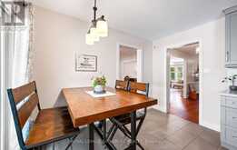 42 SHIELDMARK CRESCENT | Markham Ontario | Slide Image Ten