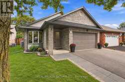 1249 THORPE ROAD | Burlington Ontario | Slide Image One