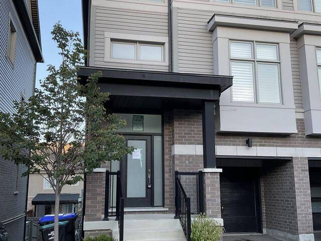 40 - 24 HUGHES LANE New Tecumseth Ontario, L0G 1H0 - 3 Bedrooms Condo For Sale