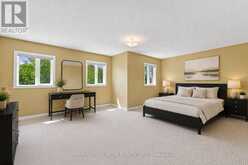 1 VITLOR DRIVE | Richmond Hill Ontario | Slide Image Nineteen