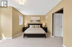1 VITLOR DRIVE | Richmond Hill Ontario | Slide Image Twenty