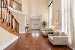 1 VITLOR DRIVE | Richmond Hill Ontario | Slide Image Five