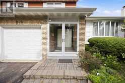 212 BAYVIEW FAIRWAYS DRIVE | Markham Ontario | Slide Image Two