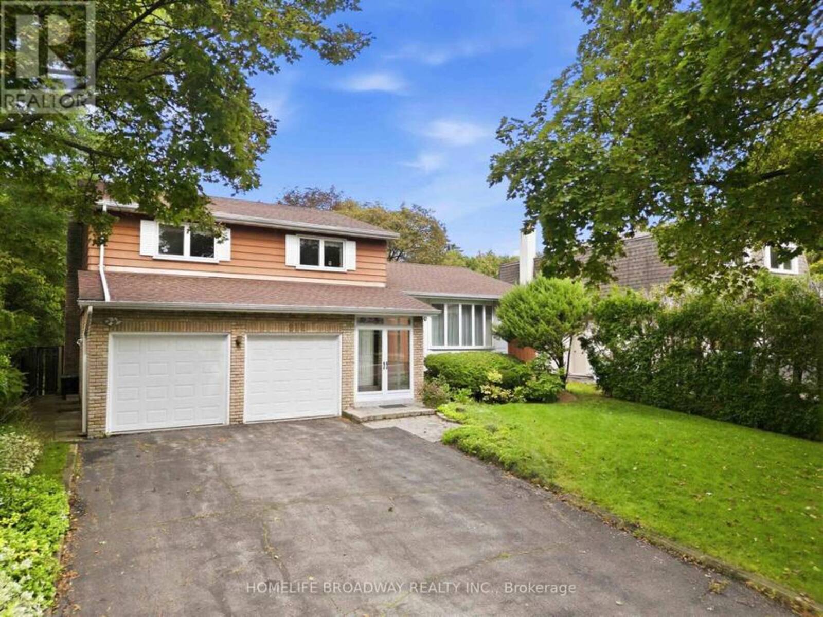 212 BAYVIEW FAIRWAYS DRIVE, Markham, Ontario L3T 2Z3