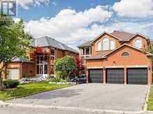 34 LOOKER DRIVE | Barrie Ontario | Slide Image Three