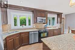 33 FAGAN DRIVE | Halton Hills Ontario | Slide Image Thirteen