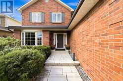 3277 WOODSIDE AVENUE | Burlington Ontario | Slide Image Five