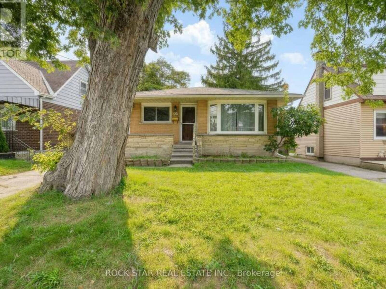 82 FRANKLIN STREET N, Kitchener, Ontario N2A 1X9