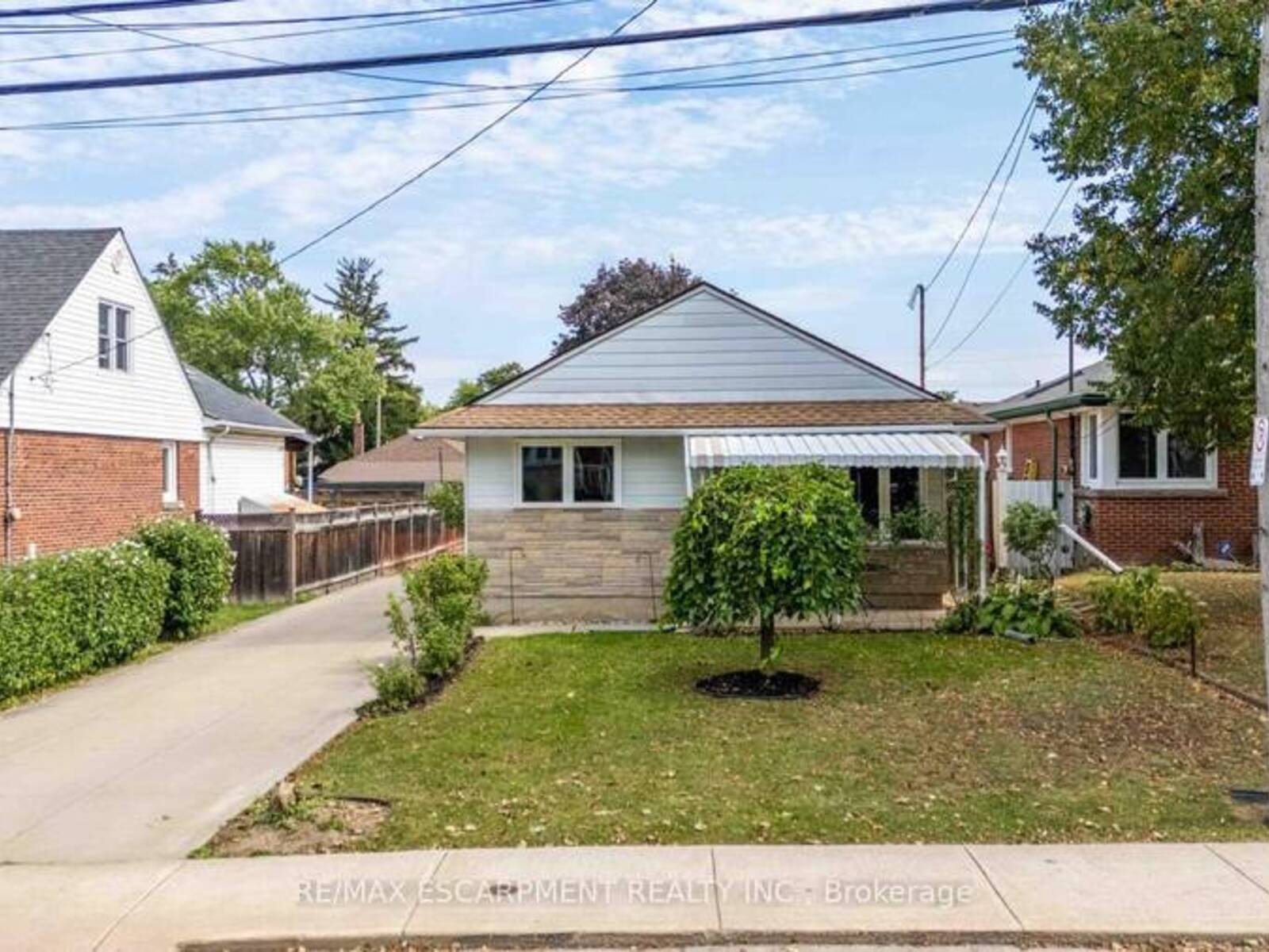 215 ROSEDALE AVENUE, Hamilton, Ontario L8K 4N6