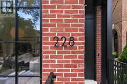 228 GLEN ROAD | Toronto Ontario | Slide Image Four