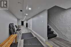 511 MOUNT PLEASANT ROAD | Toronto Ontario | Slide Image Twelve