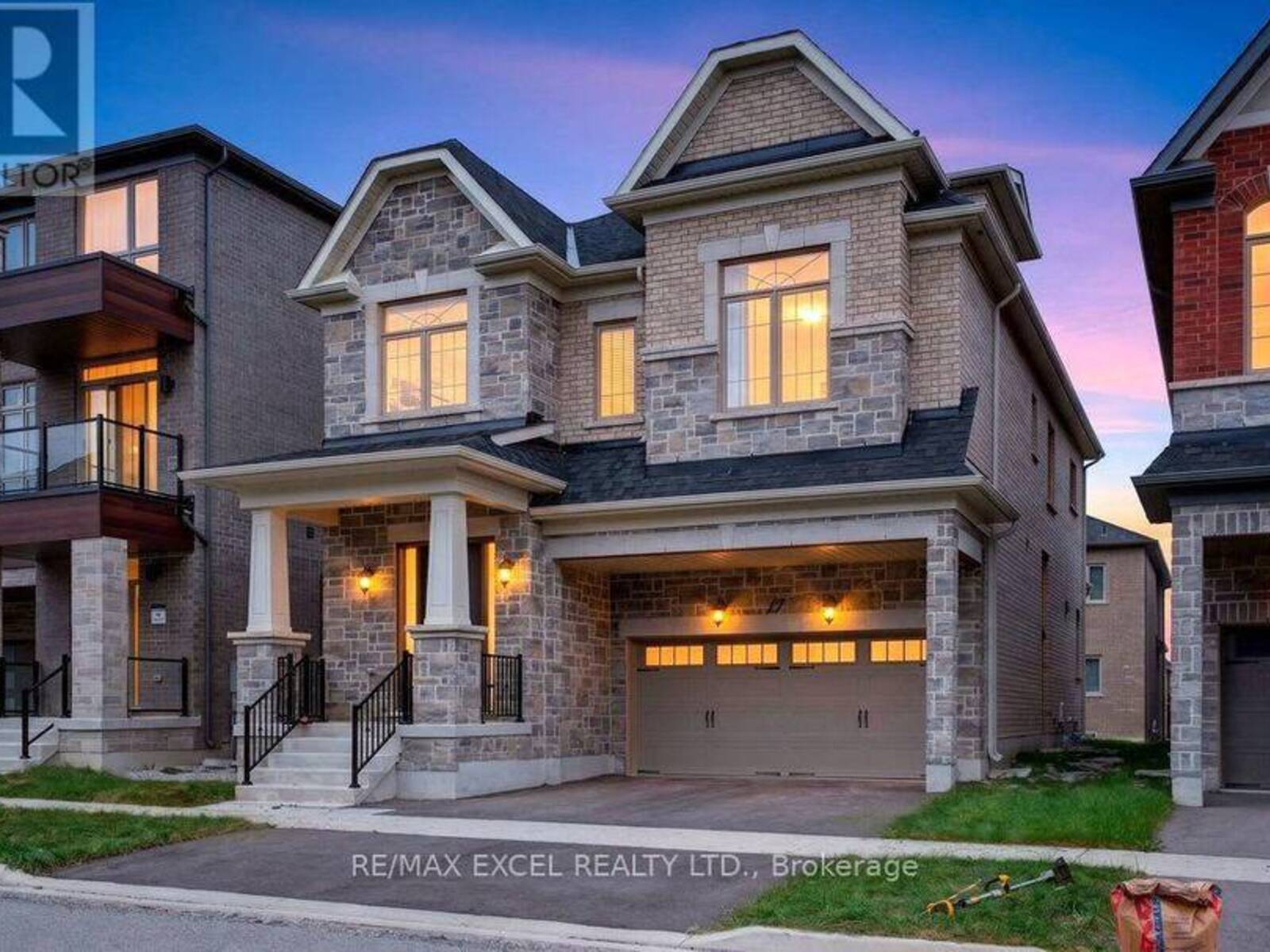 17 CINQUEFOIL STREET, Richmond Hill, Ontario L4E 1J9