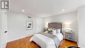 2048 ELMGROVE ROAD | Oakville Ontario | Slide Image Twenty-seven