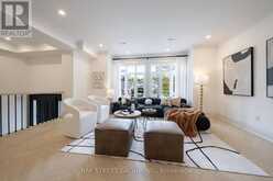 9 GAYLORD DRIVE | Toronto Ontario | Slide Image Four
