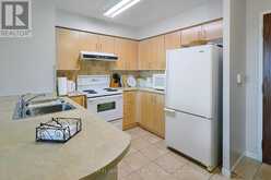 726 - 3 ELLESMERE STREET | Richmond Hill Ontario | Slide Image Three