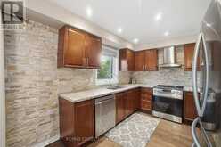 17 COUNSELLOR TERRACE | Barrie Ontario | Slide Image Nine