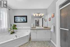 23 MCFADDEN DRIVE | Springwater Ontario | Slide Image Nine