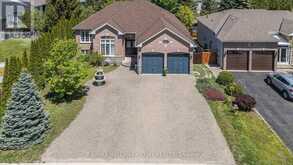 2 OLD HICKORY LANE | Wasaga Beach Ontario | Slide Image Thirty-four