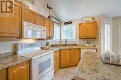 68 TROTT BOULEVARD | Collingwood Ontario | Slide Image Nine