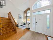 1396 THORNCREST CRESCENT | Oakville Ontario | Slide Image Four