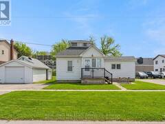 2386 SOVEREIGN STREET Oakville Ontario, L6L 1L8