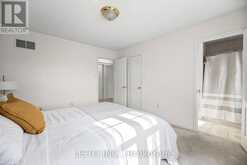 15 MANTIS ROAD | Toronto Ontario | Slide Image Thirty