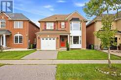 15 MANTIS ROAD | Toronto Ontario | Slide Image Two