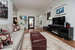 520 - 10101 YONGE STREET | Richmond Hill Ontario | Slide Image Eight