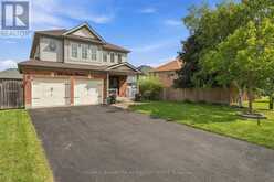 28 HIRST AVENUE E | Georgina Ontario | Slide Image Two
