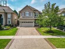 123 MOORLAND CRESCENT | Hamilton Ontario | Slide Image Four