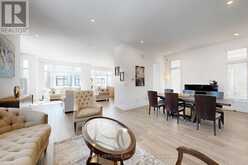 251 OXFORD STREET | Richmond Hill Ontario | Slide Image Eight