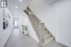 129 HARTNEY DRIVE | Richmond Hill Ontario | Slide Image Eight