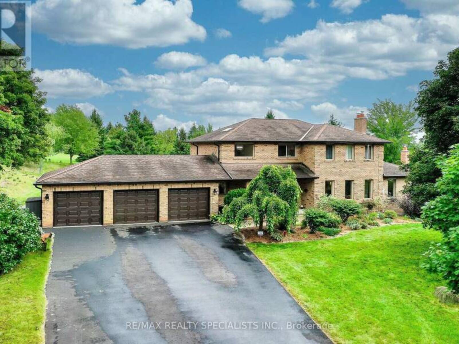 44 GEORGE CRESCENT, Caledon, Ontario L7C 1G2