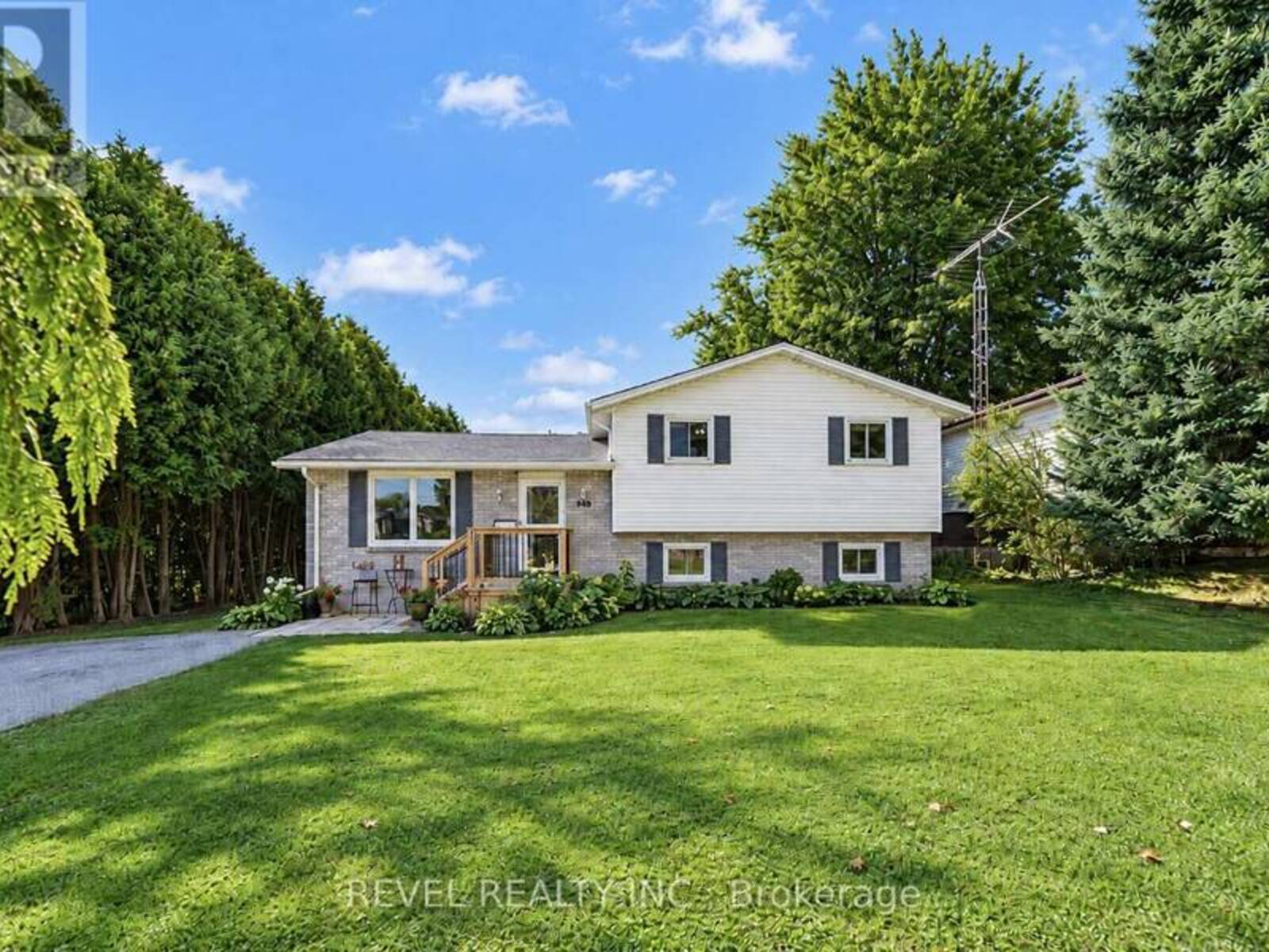 218 MECHANIC STREET W, Waterford, Ontario N0E 1Y0
