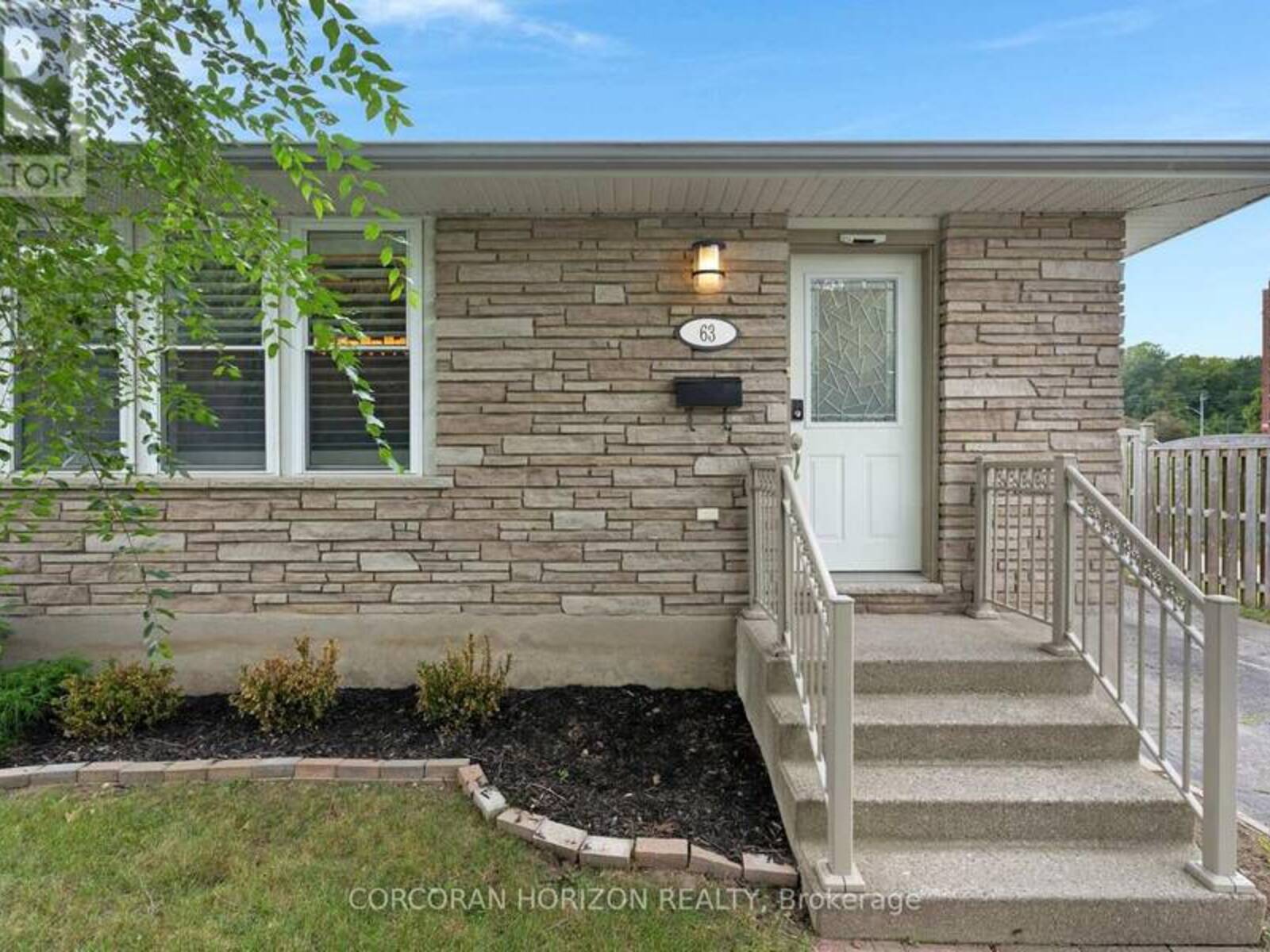 63 CEDARHILL CRESCENT, Kitchener, Ontario N2E 1R3