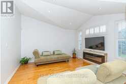 54 THAMES DRIVE | Whitby Ontario | Slide Image Thirteen