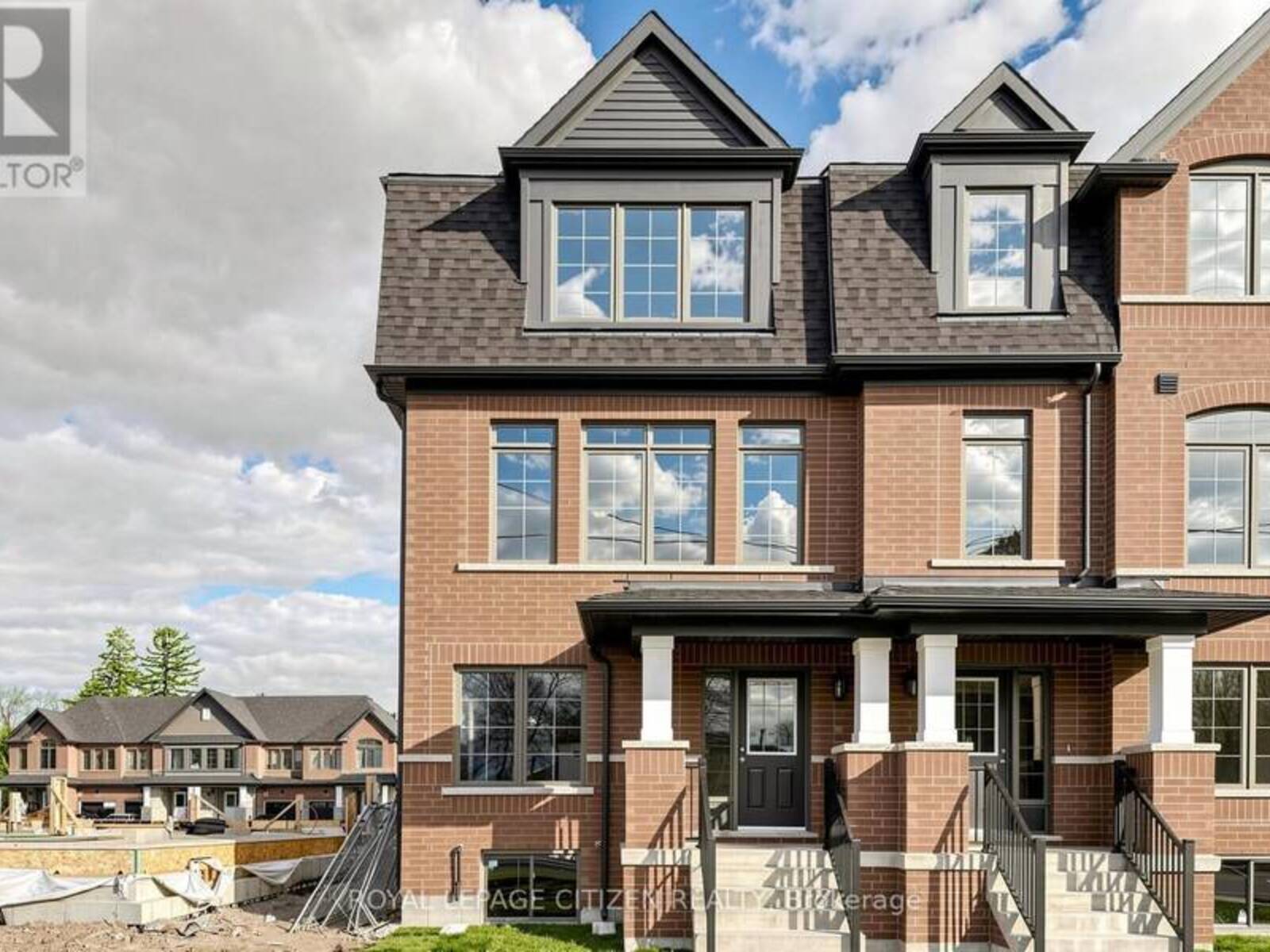 26 WAKELY CRESCENT, Clarington, Ontario L1E 2K3