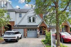 5 EVELYN BUCK LANE | Aurora Ontario | Slide Image Two