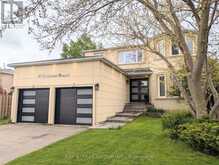 48 COLDSTREAM CRESCENT | Richmond Hill Ontario | Slide Image Three