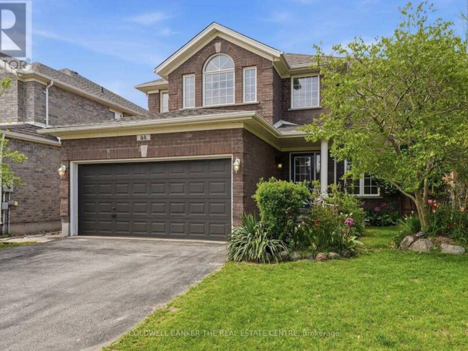 44 PRINCE WILLIAM WAY, Barrie, Ontario L4N 0Y9
