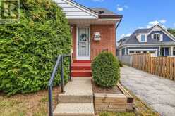 243 JENNINGS CRESCENT | Oakville Ontario | Slide Image Two
