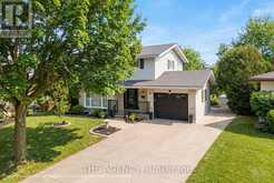 36 BUCKINGHAM DRIVE | Hamilton Ontario | Slide Image Three
