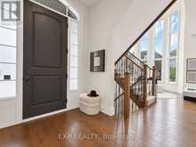 34 SETTLEMENT CRESCENT | Richmond Hill Ontario | Slide Image Ten