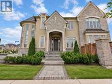 34 SETTLEMENT CRESCENT | Richmond Hill Ontario | Slide Image Three