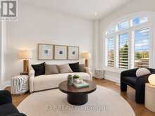 34 SETTLEMENT CRESCENT | Richmond Hill Ontario | Slide Image Nine