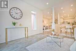 16 VENTURE AVENUE | Richmond Hill Ontario | Slide Image Twelve